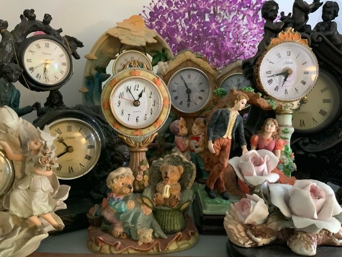 Clock, figures, Display Cabinet