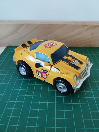 Transformers Bump n Go Bumblebee  Hasbro 2006