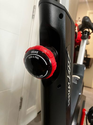 Life Fitness IC6 indoor cycle