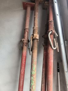 acro props