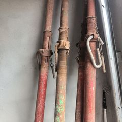 acro props