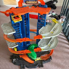 Hot Wheels Ultimate Garage