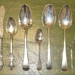 Antique Solid Sterling Silver lot. 500 grams, high quality items.