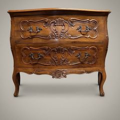 Mid 20th Century Italian Walnut Bombe Chest of Drawers