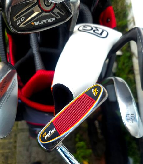 Set of Taylormade Golf Clubs