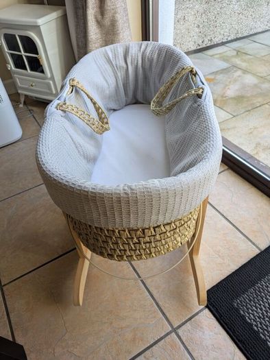 Wicker Moses Basket with Wooden Rocking Stand
