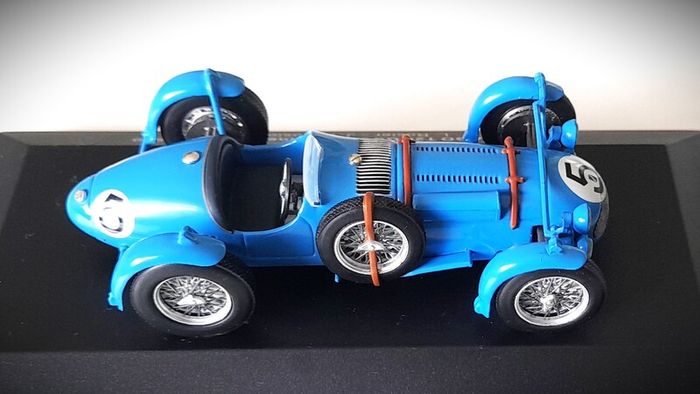 Diecast Model Le Mans Winning Talbot-Lago T26GS 1950 - IXO 1:43