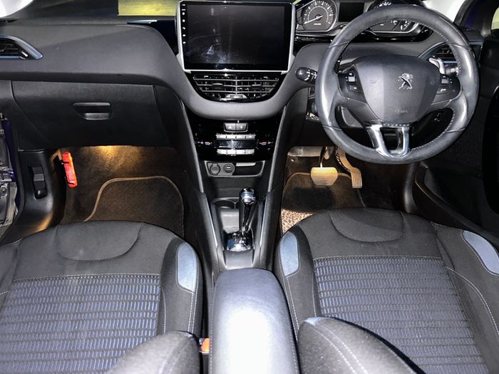 2014 Peugeot 208
