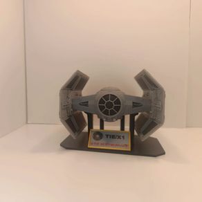 Darth Vaders TIE Advanced X1