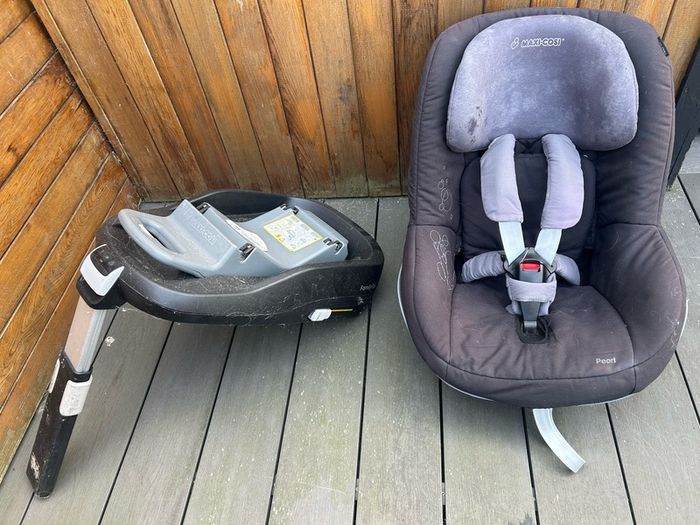 Maxi Cosi car seat
