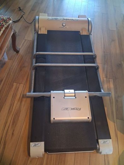 Threadmill