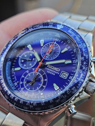 Watch Seiko Pilot Chronograph.