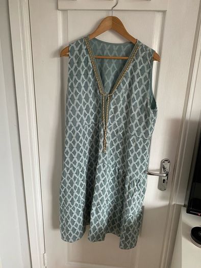 Ladies Italian sage green summer dress