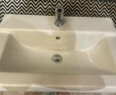 Vanity unit - FREE!