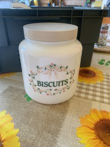 Eternal Beau Biscuit barrel / storage jar