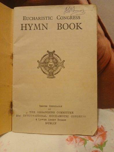31st eucharistic Congress souvenir Hymn book