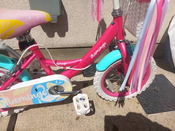 Kids bike size 14 inch wheels.