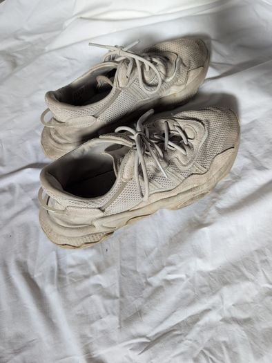 Adidas Ozweego Off White UK8.5