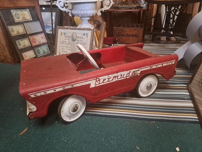 Vintage Tri-ang 60's Peddle Car