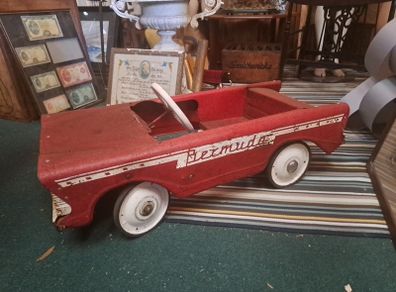 Vintage Tri-ang 60's Peddle Car