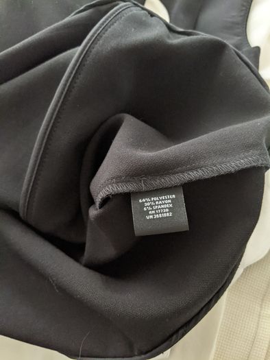 Back Twill Tank Top with Asymmetric Scallop Trim