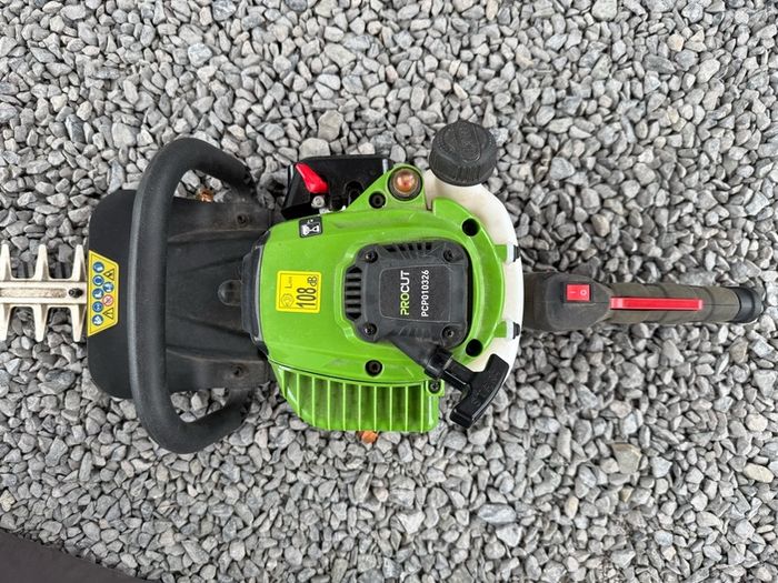 Petrol Hedge Trimmer