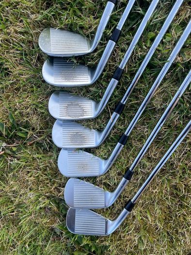 Titleist 620 cb irons 4-pw x stiff