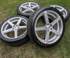 R20 5x112 Vossen Style Wheels