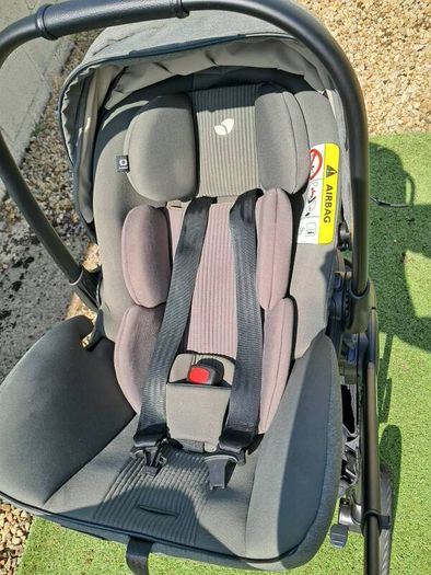 baby carseat