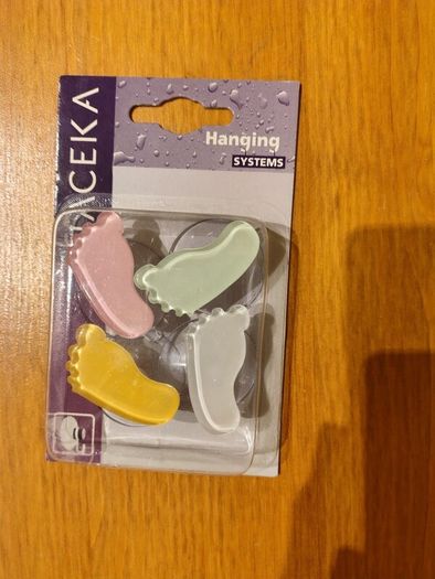 Suction Hooks 4 packs of 4