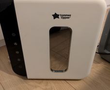 Uv bottle steriliser