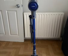 Tower vacuum cleaner