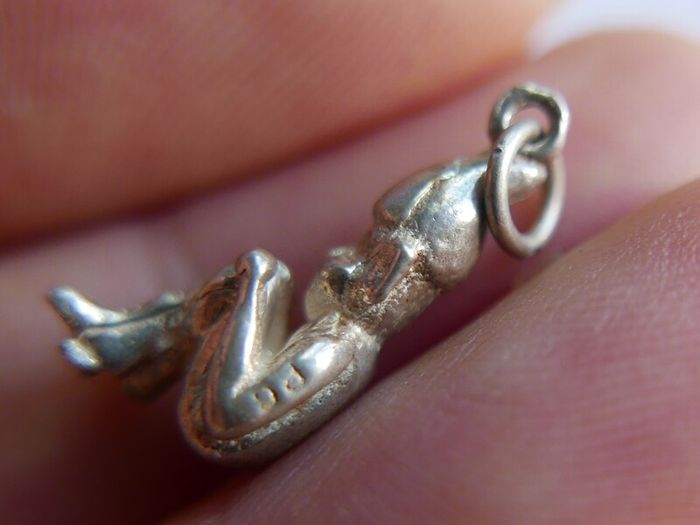 Vintage Sterling Silver 925 Good Luck Leprechaun/Irish Elf Charm Thumb Up Charm , Pendant ( 25 each)