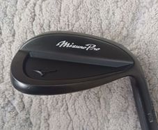 Mizuno Pro T3