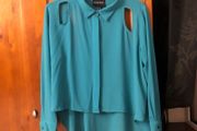 ALL PRICES REDUCED- Genuine MinkPink Turqouise blouse