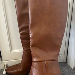 Ladies knee boots