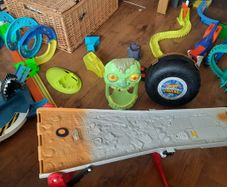 FREE hotwheels monster trucks TRACKS