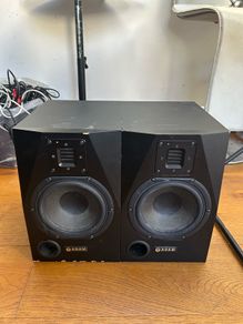 Adams Monitors (One monitor has no power)