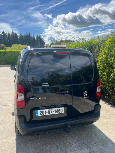 peugeot partner