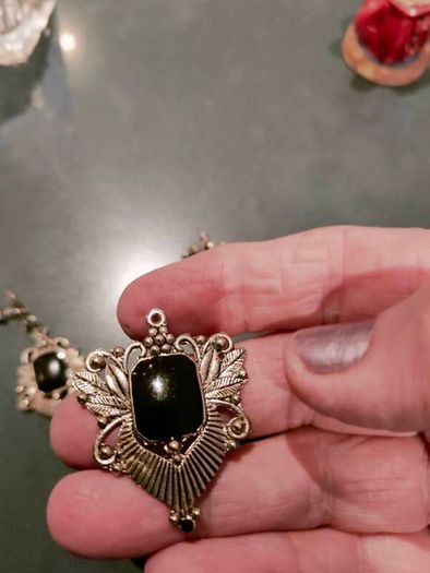 Vintage jewellery set