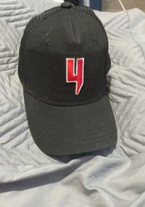 Yelir world hat