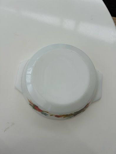 Vintage 60s Pyrex dish