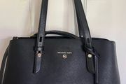 Michael Kors authentic Mel Handbag - like new