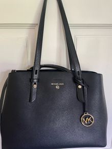 Michael Kors authentic Mel Handbag - like new