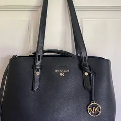 Michael Kors authentic Mel Handbag - like new