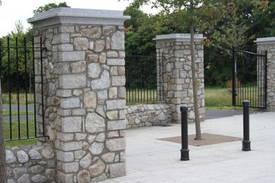 Granite for Wall Building/Boulders & Obelisks