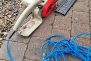 electric chainsaw