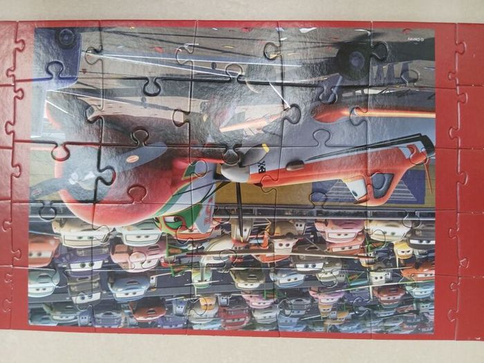 DIsney Planes Jigsaw and box