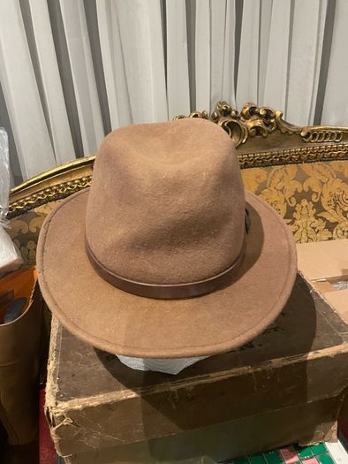hat