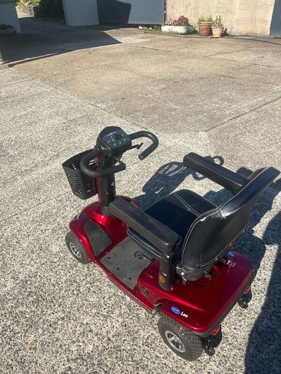 Mobility scooter